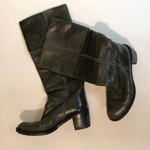 Doble-Vida Boots Size 40/9.5 Grey with Trim